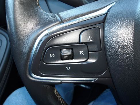 Used 2023 Buick Encore GX Select w/ Sport Touring Package FWD image 15