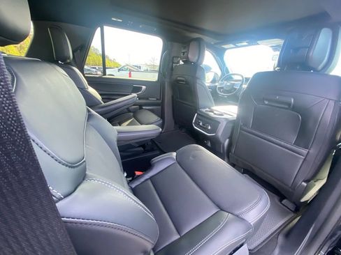 New 2026 Ford Expedition Max Platinum w/ Stealth Appearance Package image 28