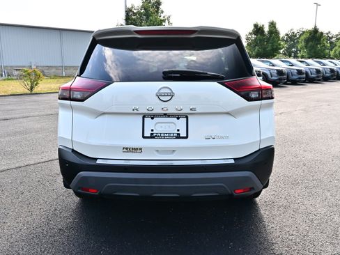 Used 2022 Nissan Rogue SV w/ SV Premium Package AWD/4WD image 7