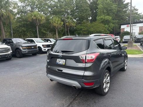 Used 2017 Ford Escape Titanium w/ Equipment Group 301A FWD image 4