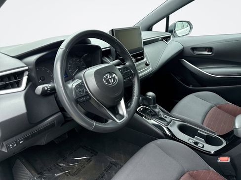 Used 2025 Toyota Corolla SE image 10