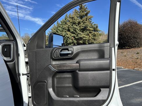 Used 2023 Chevrolet Silverado 2500 LTZ image 55