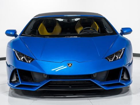 Used 2023 Lamborghini Huracan EVO AWD/4WD image 45