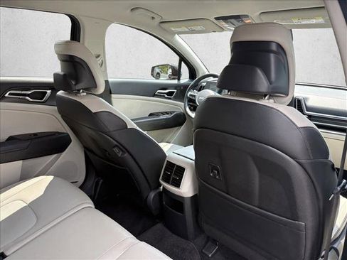 Used 2025 Kia Sportage EX FWD image 20
