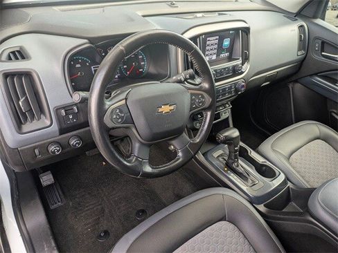 Used 2017 Chevrolet Colorado Z71 image 16