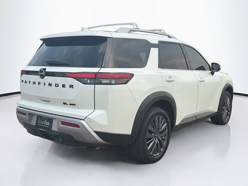 Used 2023 Nissan Pathfinder SL w/ SL Premium Package AWD/4WD image 9