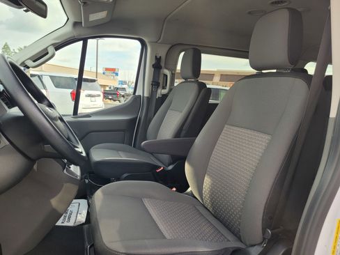 Used 2024 Ford Transit 350 XLT image 10