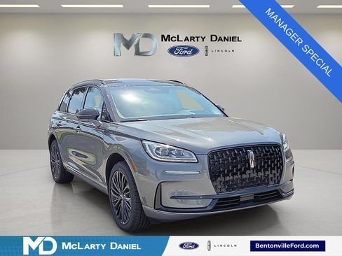 Used 2025 Lincoln Corsair Grand Touring w/ Equipment Group 302A AWD/4WD image 1