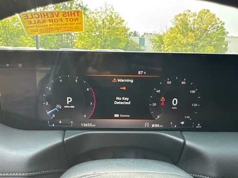 Used 2025 Nissan Armada SV AWD/4WD image 14