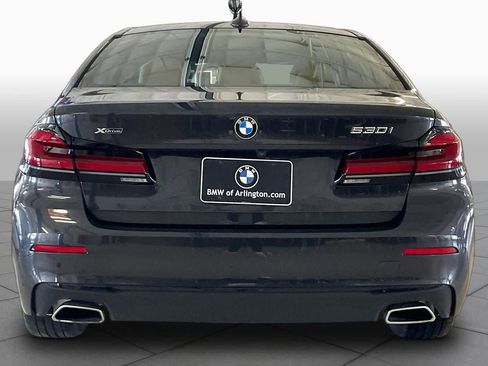 Used 2023 BMW 530i xDrive w/ Premium Package AWD/4WD image 4