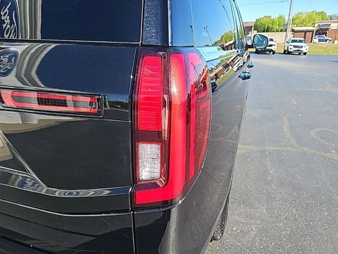 Used 2025 Ford Expedition Platinum w/ Driver's Package AWD/4WD image 6