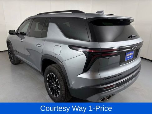 Used 2024 Chevrolet Traverse Z71 w/ Enhanced Driving Package AWD/4WD image 8