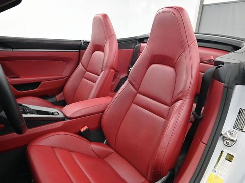 Certified 2023 Porsche 911 Carrera 4S AWD/4WD image 5