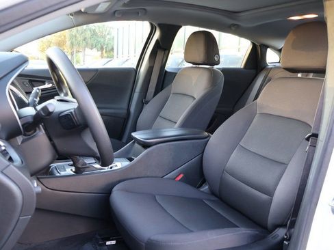 Used 2024 Chevrolet Malibu LT FWD image 29