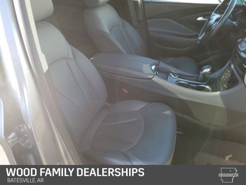 Used 2020 Buick Envision Premium image 32