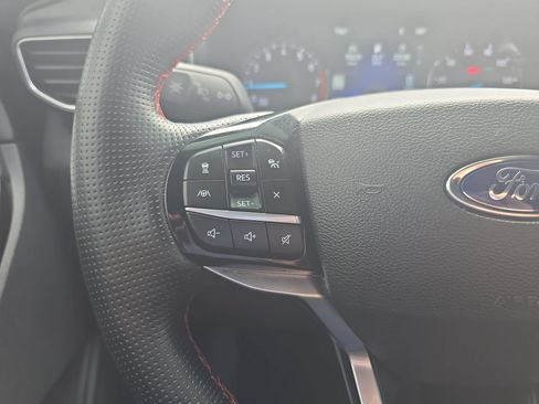 Used 2022 Ford Explorer ST-Line AWD/4WD image 17
