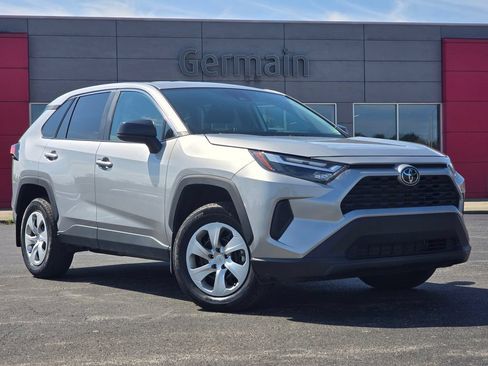 Certified 2023 Toyota RAV4 LE AWD/4WD image 6