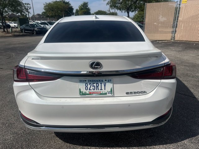 Used 2023 Lexus ES 300h Ultra Luxury w/ Accessory Package (Z1) FWD image 4