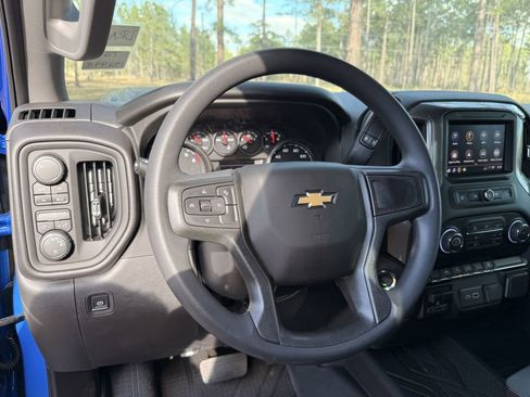 New 2026 Chevrolet Silverado 1500 Custom w/ LPO, Dark Essentials Package AWD/4WD image 17
