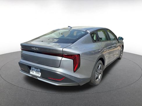 Used 2025 Kia K4 LXS image 7