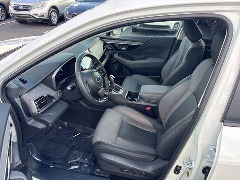 Certified 2025 Subaru Outback Onyx Edition XT image 9