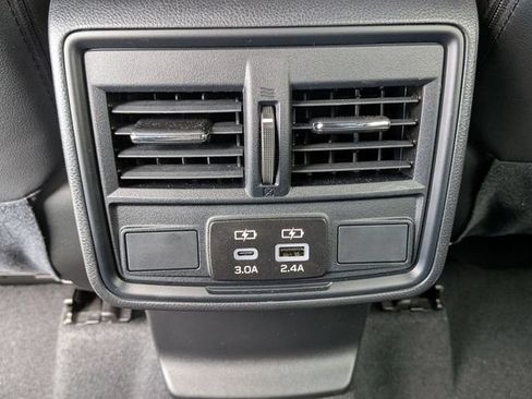 Used 2025 Subaru Forester Premium AWD/4WD image 29