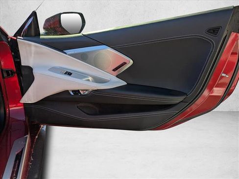 Used 2021 Chevrolet Corvette 3LT w/ Z51 Performance Package image 14