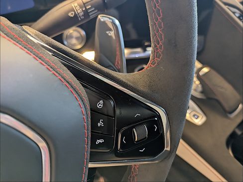 Used 2023 Chevrolet Corvette Stingray Premium Conv w/ Z51 Performance Package RWD image 22