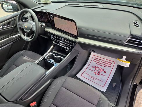 New 2026 Chevrolet Traverse LT w/ Driver Confidence Package FWD image 18