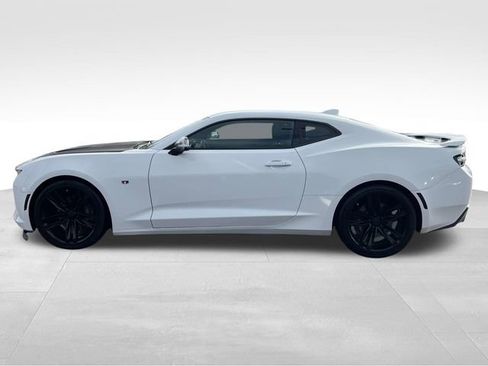 Used 2017 Chevrolet Camaro SS image 4