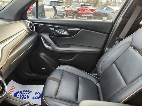 Used 2022 Chevrolet Blazer Premier w/ Enhanced Convenience Package image 17