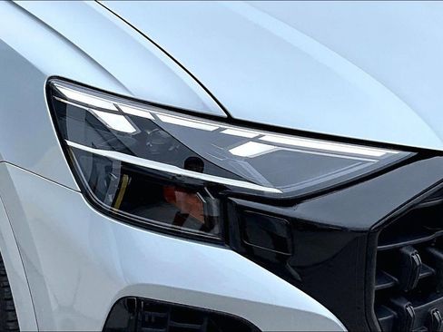 Used 2025 Audi Q8 Premium Plus w/ Premium Plus Package image 12