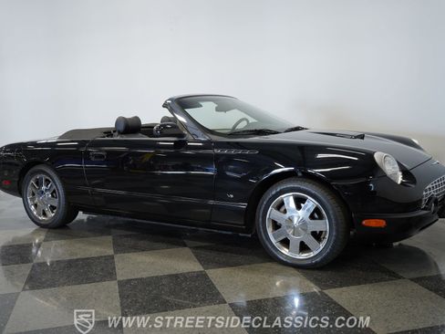 Used 2003 Ford Thunderbird image 15