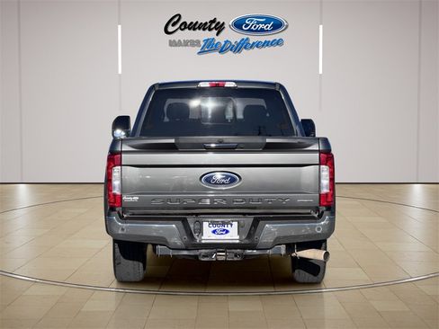 Used 2017 Ford F350 Lariat image 11