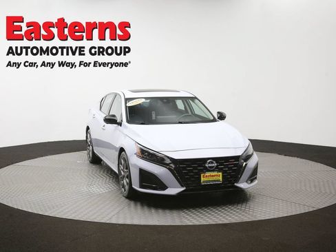 Used 2023 Nissan Altima 2.0 SR FWD image 51