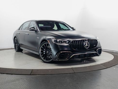 Used 2024 Mercedes-Benz S 63 AMG S w/ Carbon Fiber Exterior Package image 1