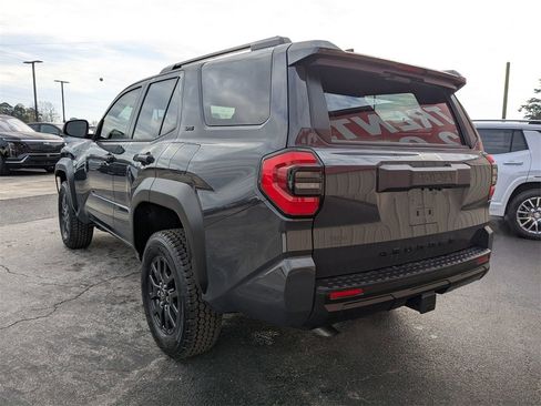 Used 2025 Toyota 4Runner SR5 image 5