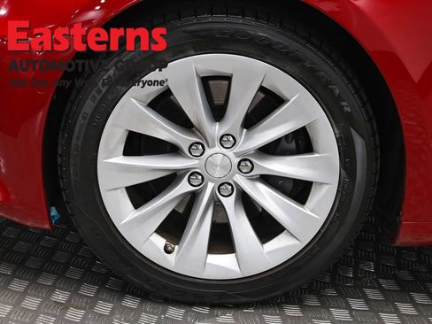 Used 2018 Tesla Model S 100D AWD/4WD image 29