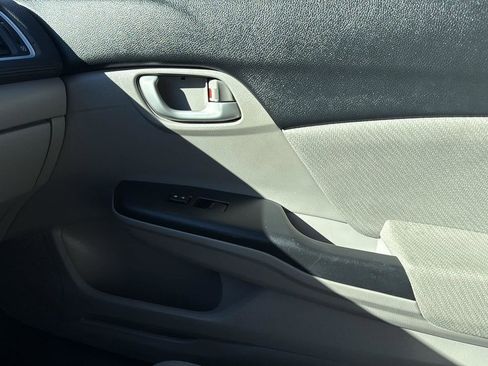 Used 2013 Honda Civic LX image 24