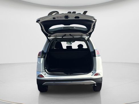 Used 2016 Toyota RAV4 XLE FWD image 13