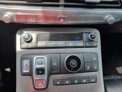 Used 2022 Hyundai Palisade Limited FWD image 22