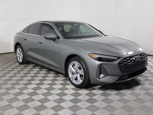 Used 2025 Audi A5 2.0T Premium Plus w/ Premium Plus AWD/4WD image 4