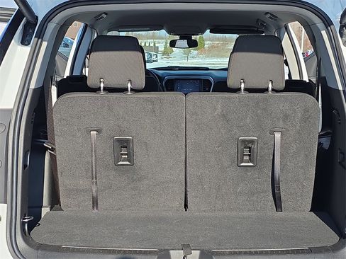 Used 2023 GMC Acadia AT4 image 13