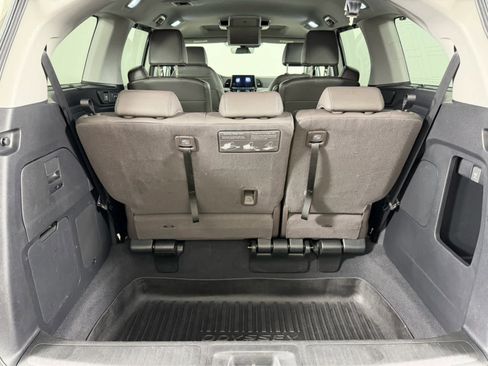 Used 2019 Honda Odyssey Elite image 15