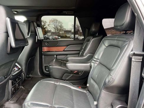Used 2020 Lincoln Navigator L Reserve w/ Equipment Group 201A Reserve AWD/4WD image 14