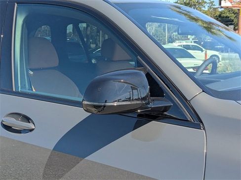 New 2026 BMW X5 M60i w/ Executive Package image 13