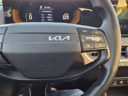 Used 2025 Kia K4 FWD image 27