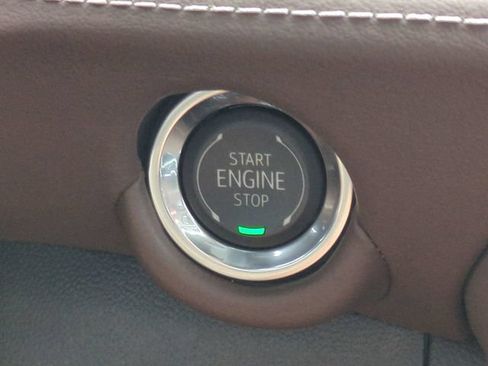 Certified 2025 Chevrolet Tahoe High Country AWD/4WD image 36