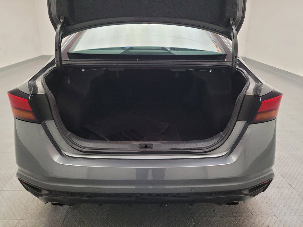 Used 2024 Nissan Altima 2.5 SR FWD image 29