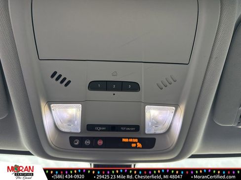 Used 2020 Chevrolet Blazer LT image 23